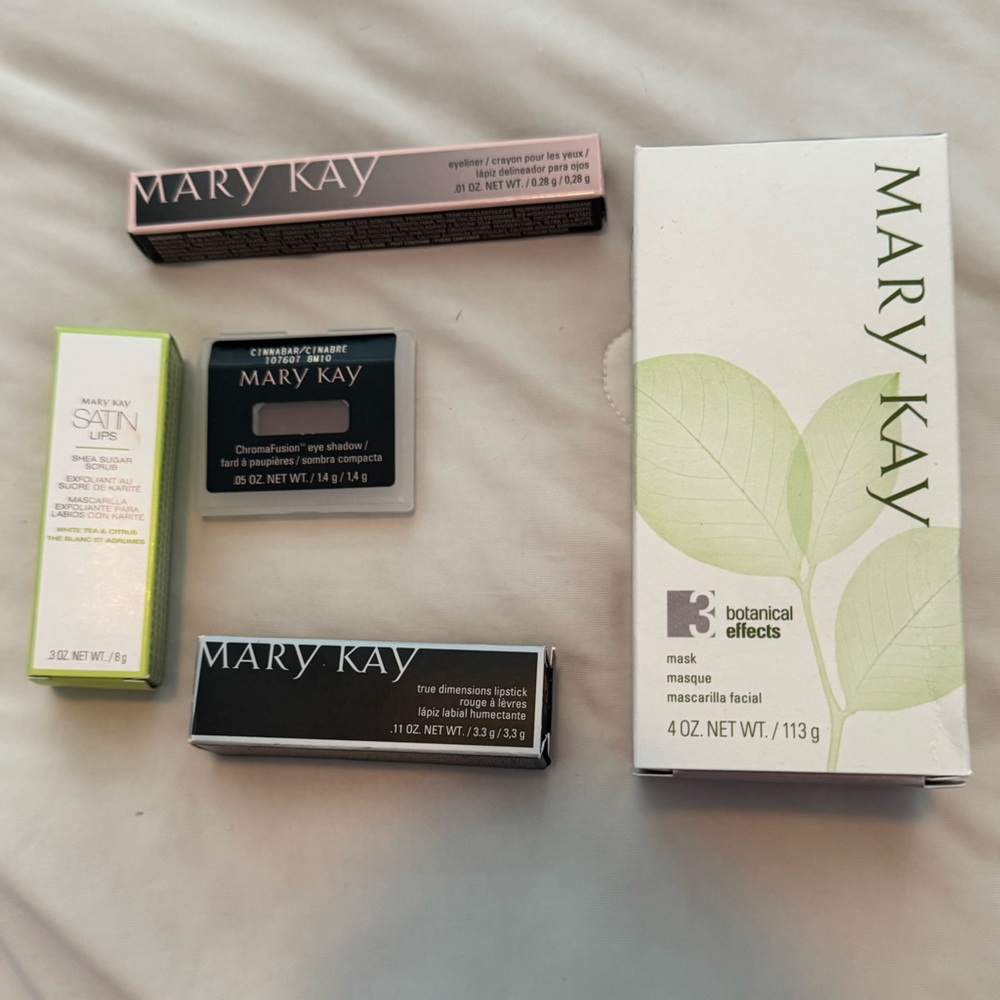 Mary Kay bundle: face mask, lip scrub, eyeliner, lipstick, and eyeshadow